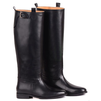 Satisfied with the new trendy slip-on boots for spring and autumn