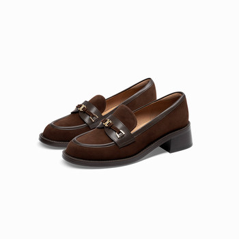 Retro style of maillard brown loafers Retro style of maillard brown loafers