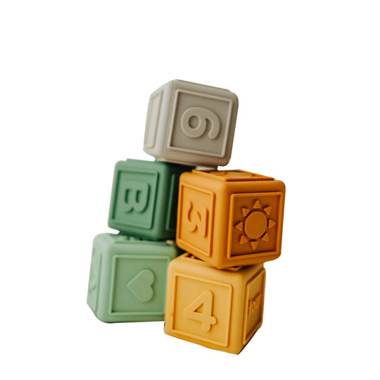 Moover has no pores and is easy to clean silicone soft building blocks