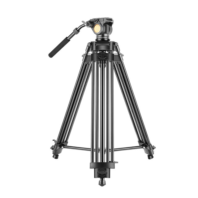 Large load-bearing camera hydraulic tripod in the light-loading era