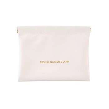 Automatically close headphone data cable shrapnel storage bag