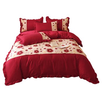 Simple wedding bedding set of four, pure cotton with digital printing edge, red wedding quilt cover, pure cotton bed sheets, 1.8 fitted sheets