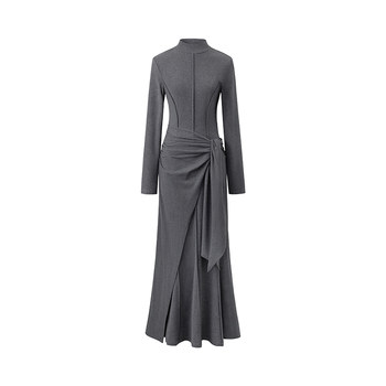 Suk shows off your curves! black long-sleeved strappy pleated design slim round neck mid-neck knitted dress for women