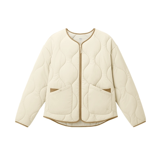 Unter dem bananen-rundhalsausschnitt aus air-samt-jackenfutter