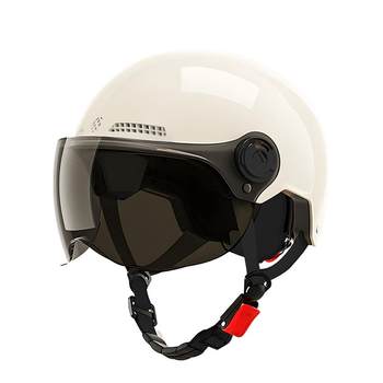 Xinri 3c electric vehicle helmet, lightweight and suitable for all seasons