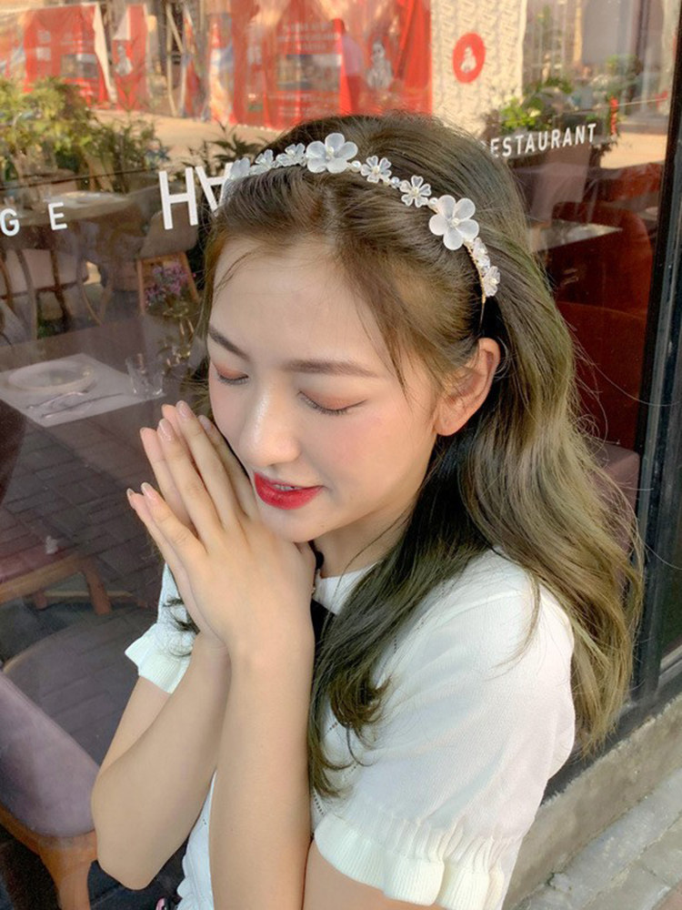 Super cute and girly style~ Korean sweet handmade wrapped flower headband for women, versatile headband for going out, thin edge with hair clip