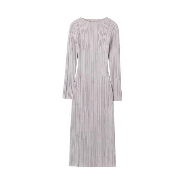 Slim ribbed long-sleeved knitted skirt