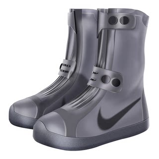 Men and women's rain boots are raining high tubes for children