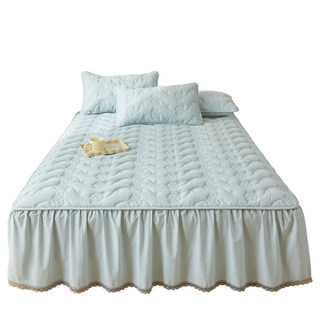 Class a pure cotton quilted bedspread and bed skirt are suitable for all seasons