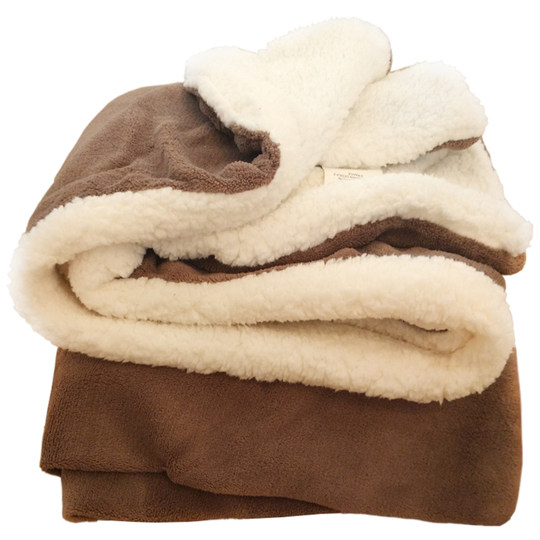 小毛毯沙发盖毯羊羔绒双层加厚珊瑚绒办公室午睡午休空调儿童毯子