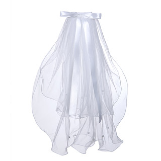 Короткий головной убор из белого жемчуга для регистрации и фотосъемки.