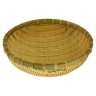 Handmade bamboo woven dustpan and natural steamed bun basket