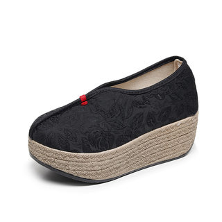 Ethnic style old Beijing women's platform sole embroidered cloth shoes