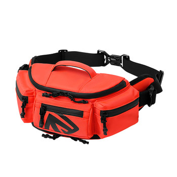 Albers waist bag has a fast one-second magnetic clasp