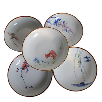 Underglaze colored hand-painted blue and white ancient chinese round dish plate