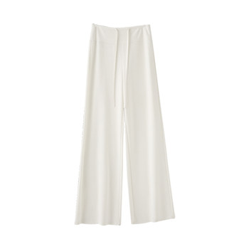 Air mask drapey pants cover the crotch and make the waist look slimmer
