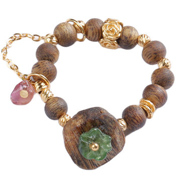 Qingcheng mountain natural yingge green qinnan agarwood ring