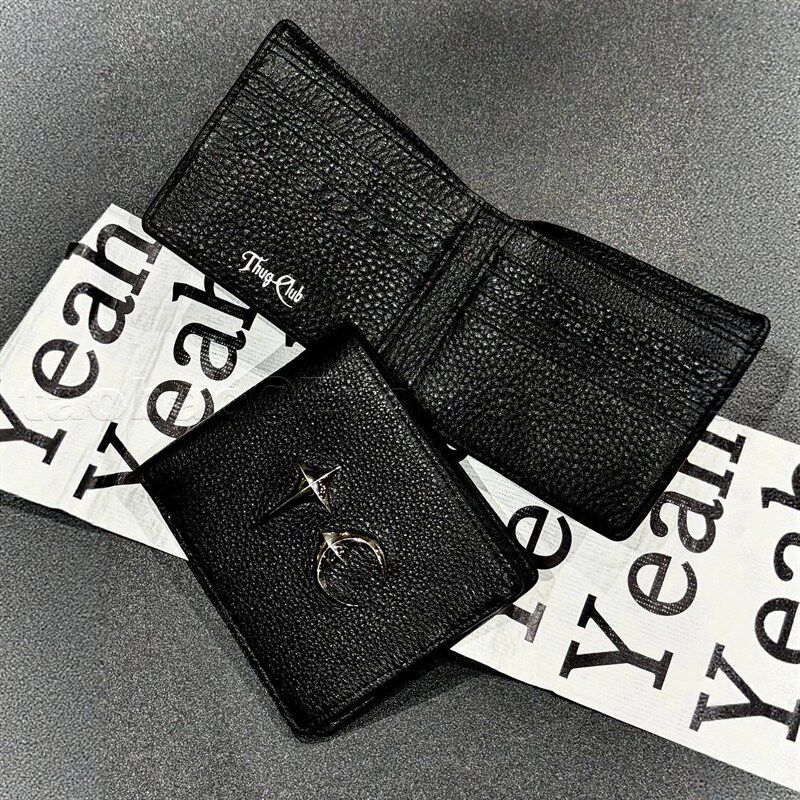 Endless Abyss Classic Metal Logo Bi-fold Leather Wallet with Multi-card Slots and Lychee Grain Texture