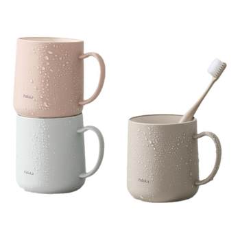 Household antifungal and antibacterial mouthwash cup