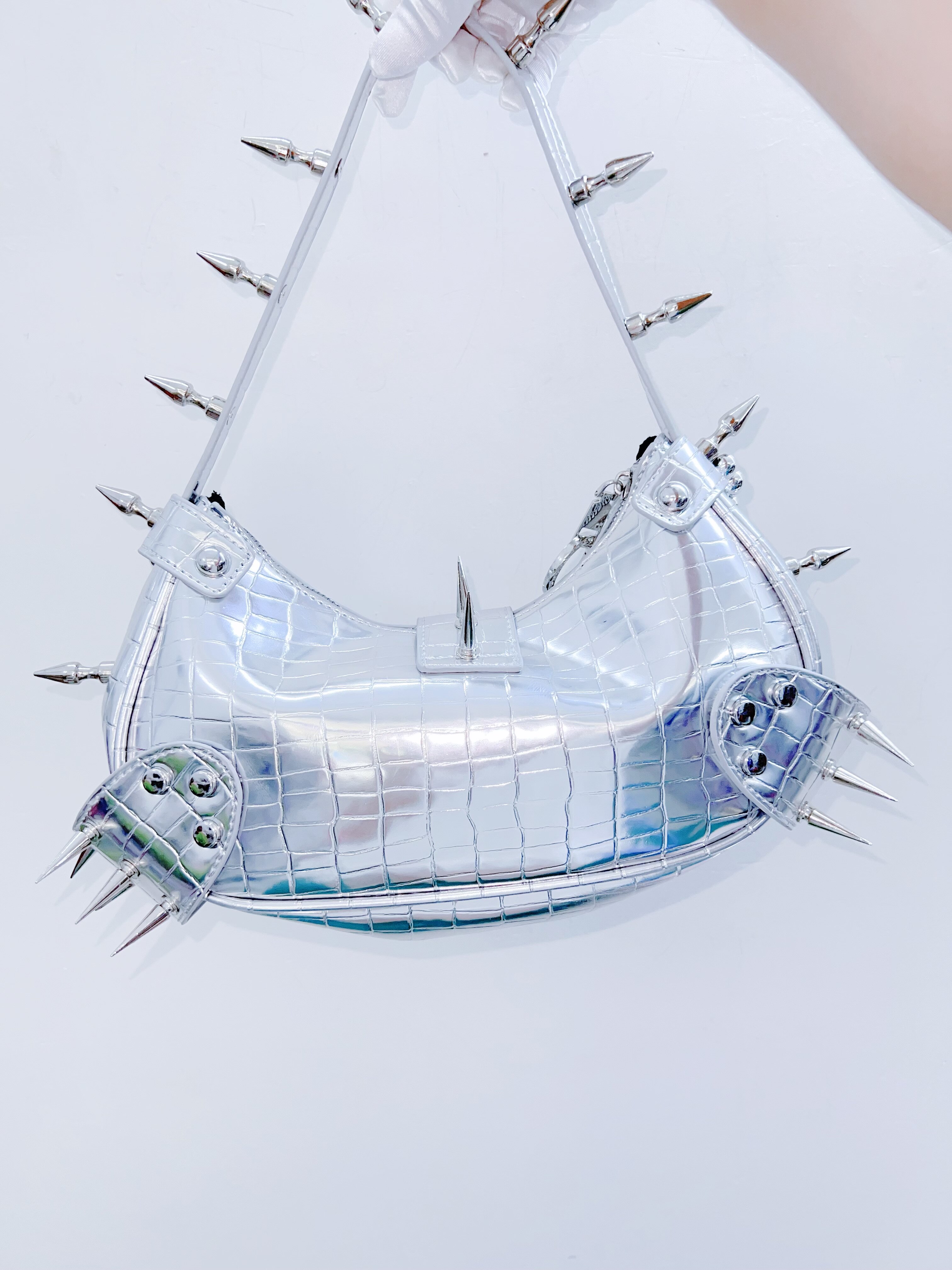 GR Original Gothic Spider Studded Armpit Bag, Y2K Bright Silver Punk Metal Spiked Small Bag, Halloween Handbag