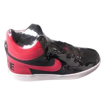 Shoe storage bag artifact protection against oxidation