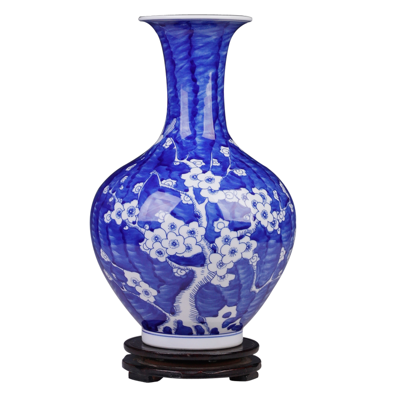 ※中国古美術/青花四仙人図瓶/ (底款:大清康熈年製) 清康熙青花山水人物圖觀音尊| Chinese Art | 2025 | Sotheby's