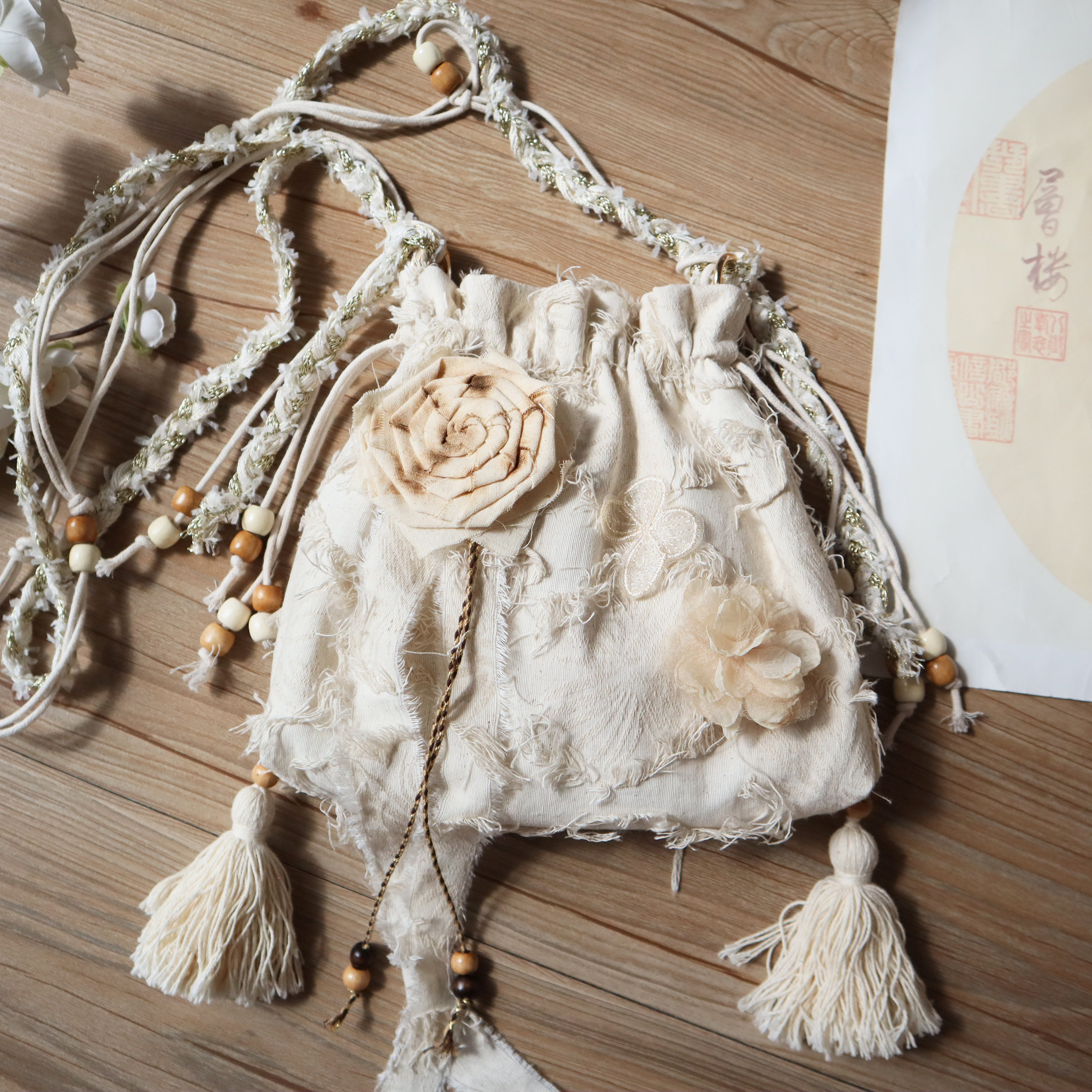 Original Han Dynasty style crossbody bag with tassels, perfect for vacations, Hanfu accessories, and martial arts-inspired everyday wear.