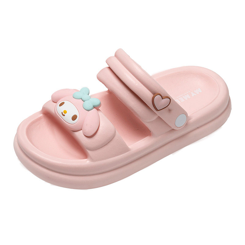 Sanrio wears children's sandals for girls together