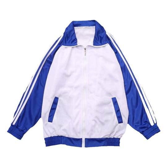 The same style of student sportswear worn by Internet celebrities in that year's school uniform