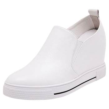 Leather pointed toe inner heightening white shoes that show your feet, small and casual