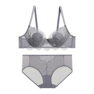 Big breasts appear smaller/small breasts push-up bra and panties set