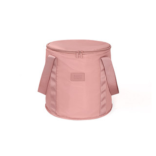 Portable foot bath bucket that can be folded over the calf to keep warm