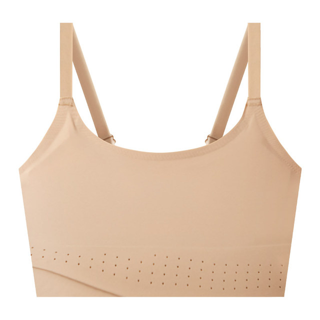 Women with big breasts and small vest without marks