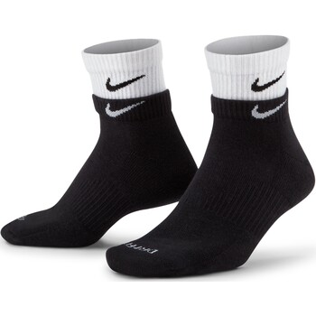ຖົງຕີນການຝຶກອົບຮົມ nike 1 ຄູ່ທີ່ສະດວກສະບາຍແລະແຫ້ງໄວ