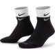 ຖົງຕີນການຝຶກອົບຮົມ Nike 1 ຄູ່ທີ່ສະດວກສະບາຍແລະແຫ້ງໄວ