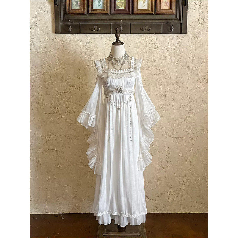 White retro court-style imperial dress, Lolita dress, elegant and gorgeous birthday adult dress, fairy-like dress.
