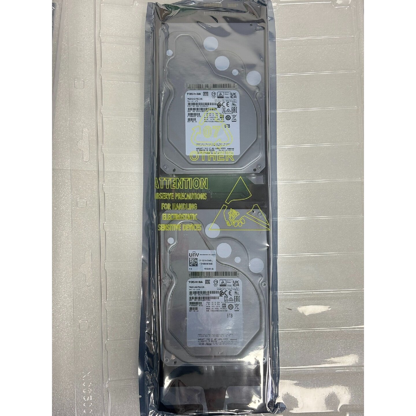 Корпоративный жесткий диск Toshiba объемом 6 ТБ MG08ADA600E Изображение 1