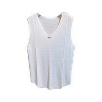 Large size V-neck ice silk knitted camisole womens European thin sleeveless top 200 pounds fat mm suit inside