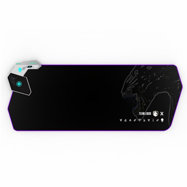 Alienware 45wRGB Luminous Wireless Charging Mouse Pad