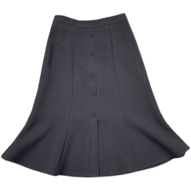 Large size skirt with ruffled design that covers the crotch and covers the buttocks