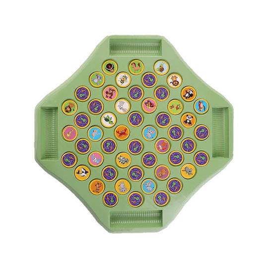 Children's four-player battle chess flipped and eliminated the joy of intellectual toys observation concentration training animals flip chess