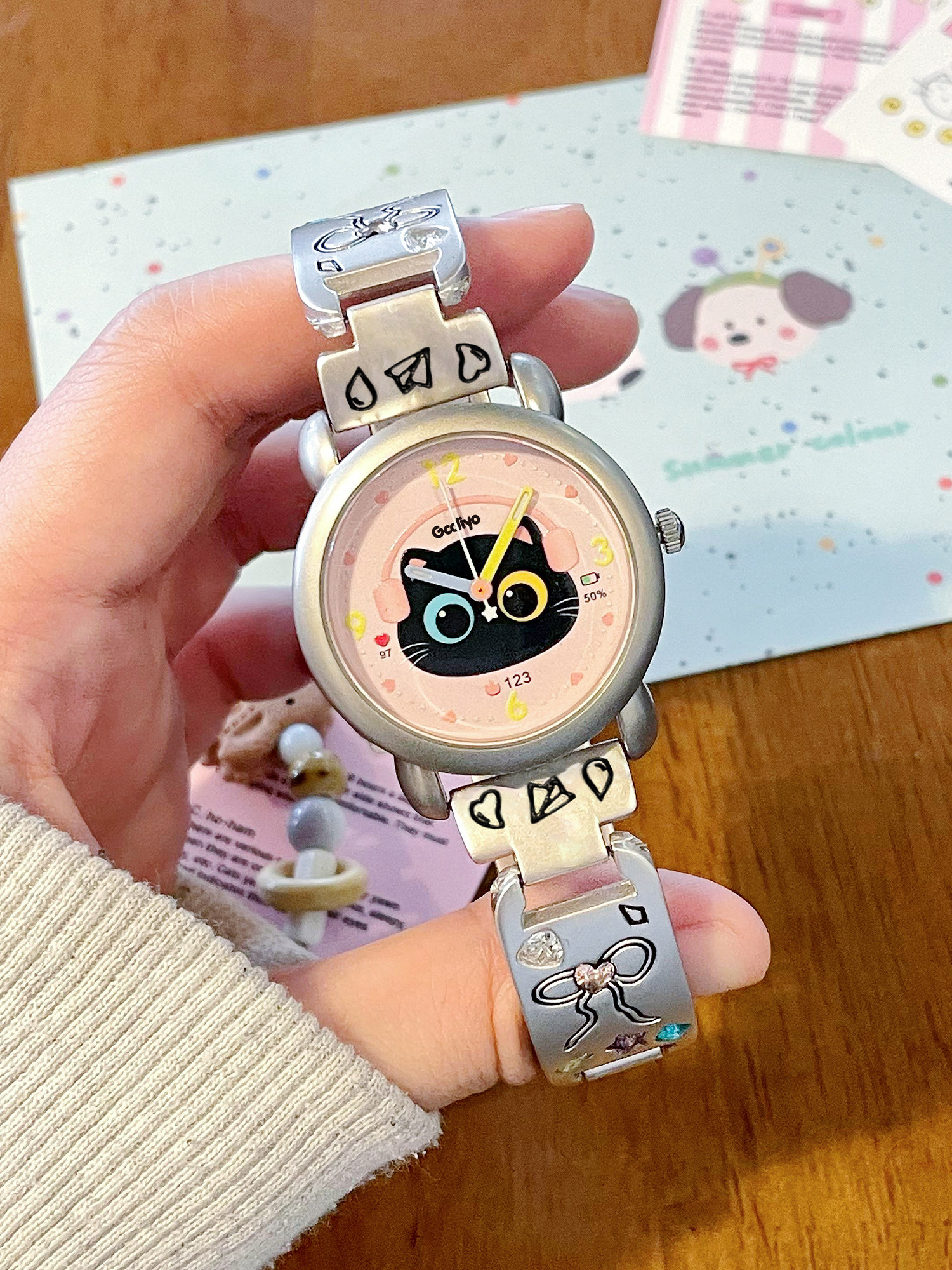 Gccliyo women's watch with cute bow and cat design, suitable for junior and senior high school students, high-value and unique design.