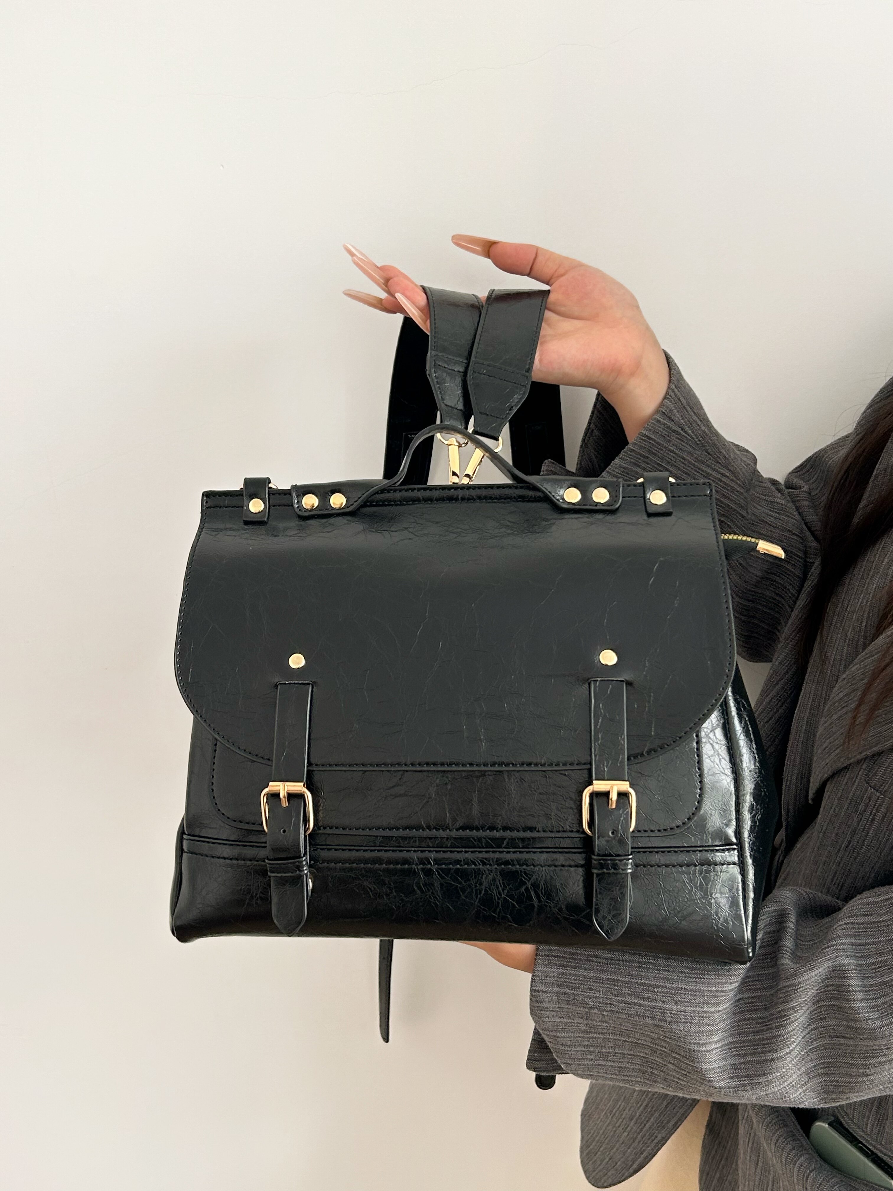 Retro British style multi-functional backpack for women, new style 2026, large capacity student backpack, commuter shoulder bag/crossbody bag