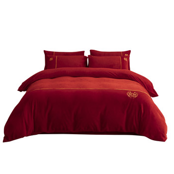 Winter wedding four-piece set with high weight milk velvet