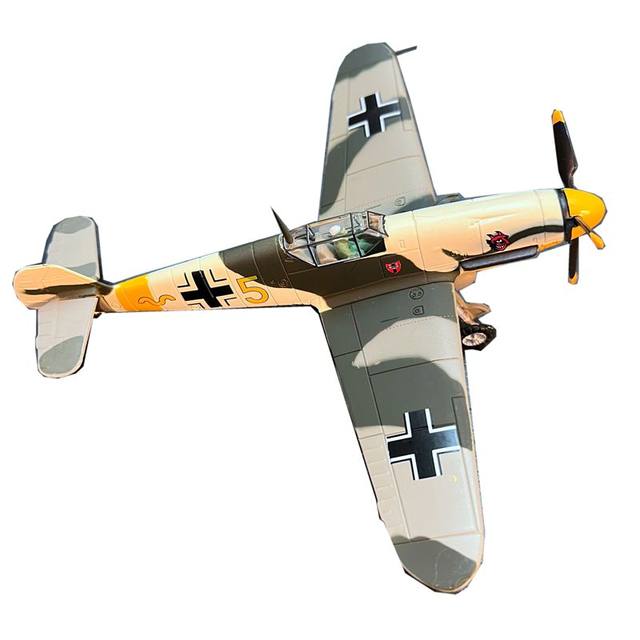 Proportional alloy aircraft model World War II German bf109
