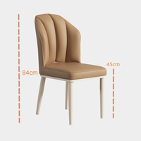 Светло -коричневый - белая нога вентилятор - выстрел из двух рук