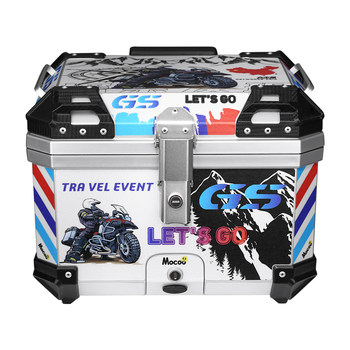 A large-capacity motorcycle trunk that can hold dual helmets!