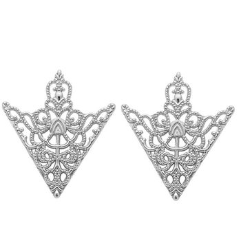 Small floral shirt with metallic retro style simple collar pin