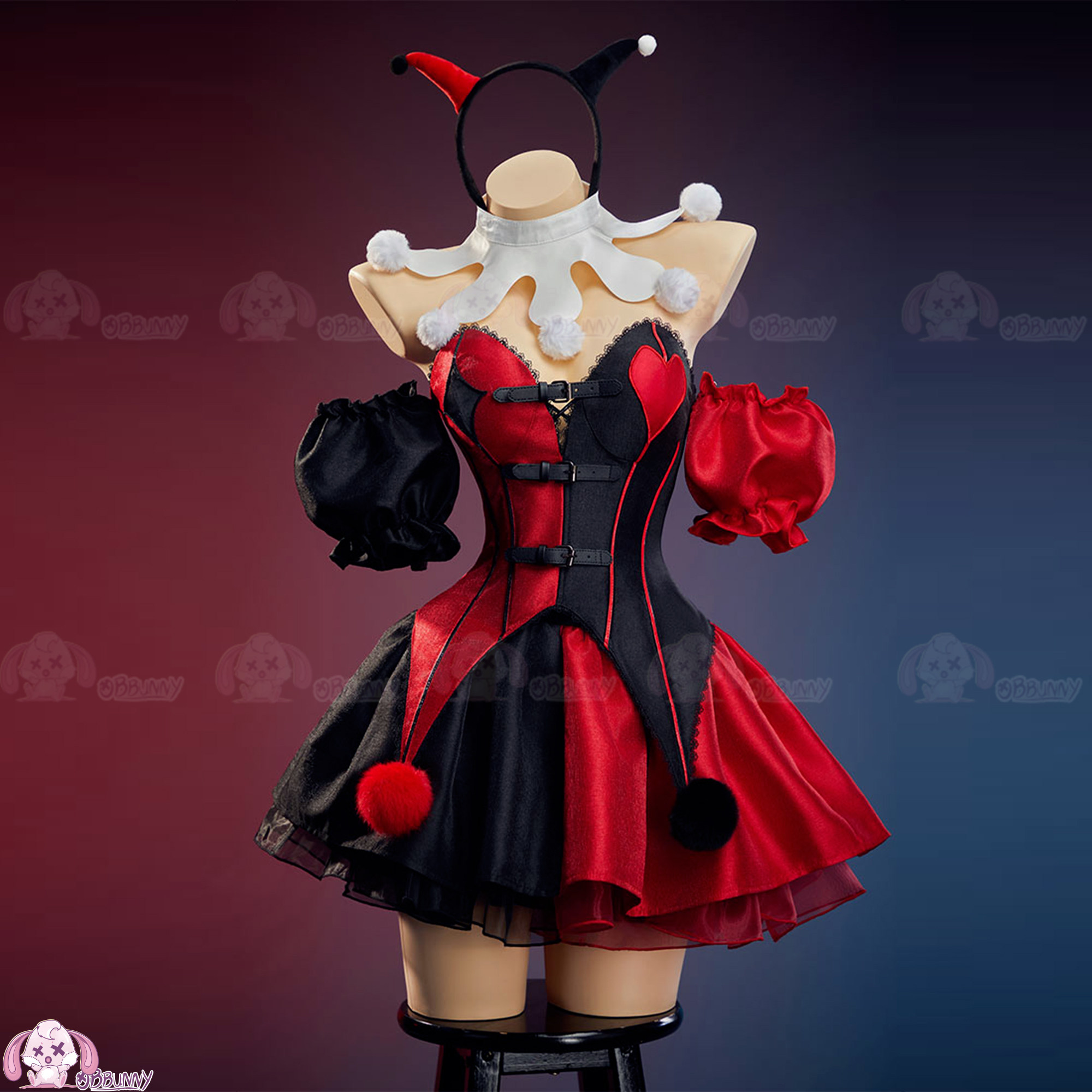 I got a red and black color-blocked clown bunny girl gothic Lolita corset dress for Halloween cosplay.