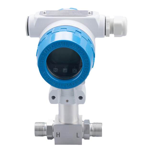 Differential pressure transmitter with high precision and intelligent display with high precision